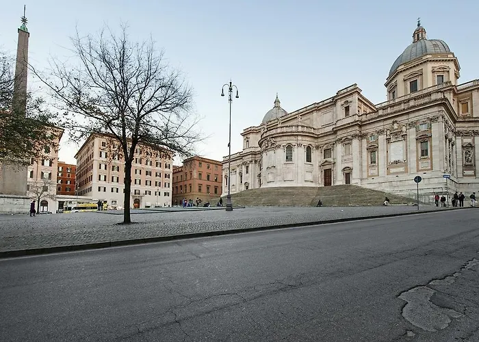 White Flat Colosseo Rome