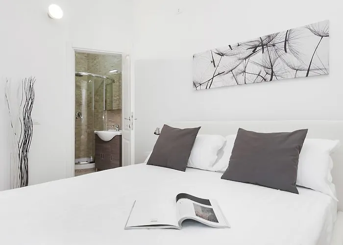 White Flat Colosseo Appartement *